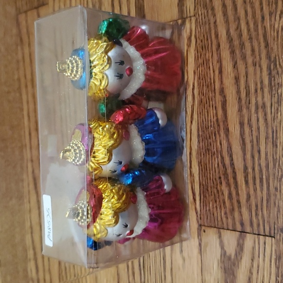 Set of Three Angel Ornaments - Picture 10 of 11